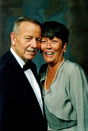 couple.jpg (19475 bytes)